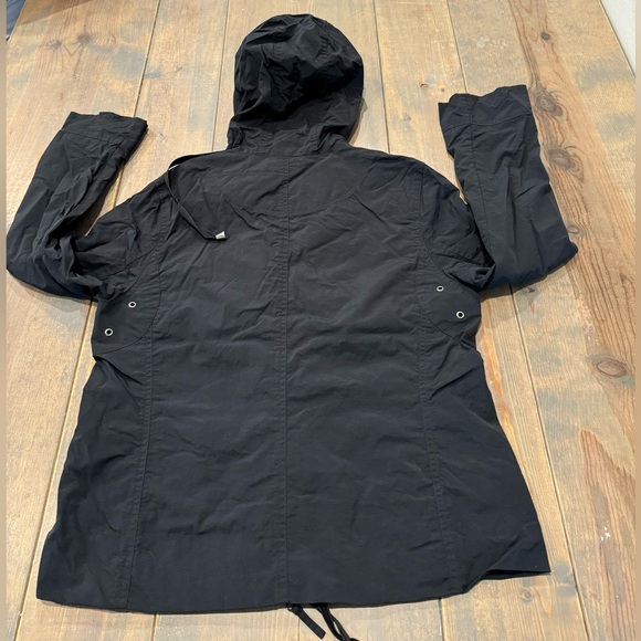 i. e. Relaxed Vintage Women’s Long Sleeve Black 100% Nylon Hoodie Zip Jacket Med - Picture 6 of 8